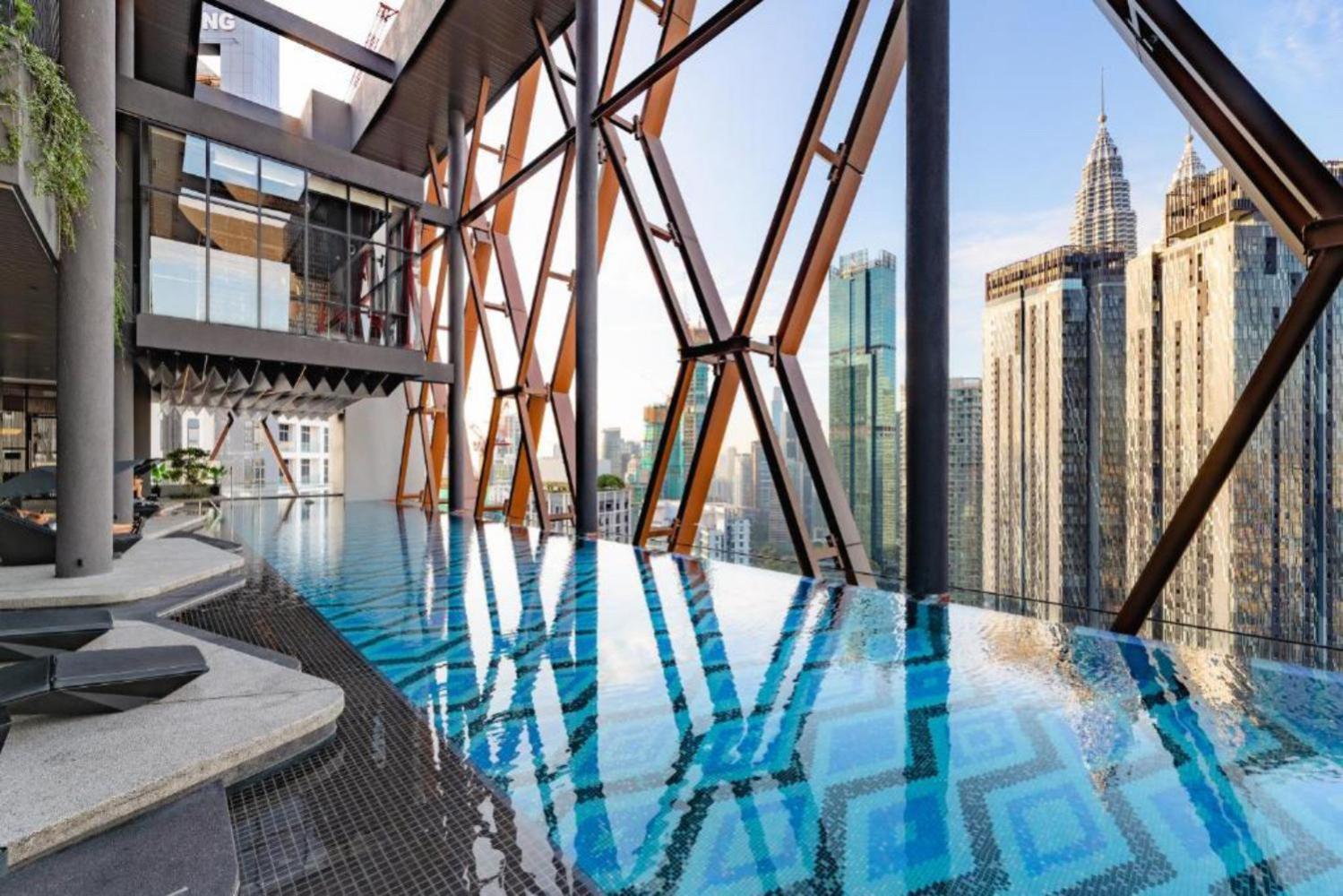 Scarletz Suites Klcc Twin Tower By Purple Orchid Куала-Лумпур Экстерьер фото